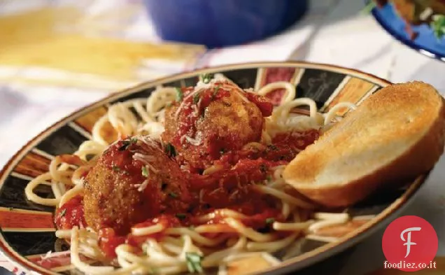 Spaghetti e polpette di riso piccante