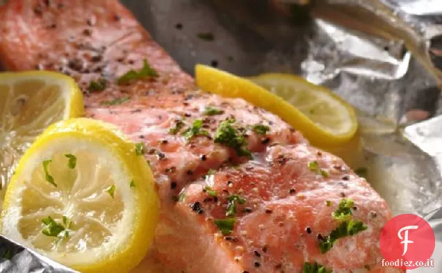 Confezioni di limone e salmone alla griglia