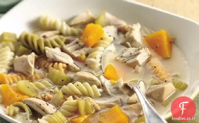 Zuppa di pollo, zucca e pasta