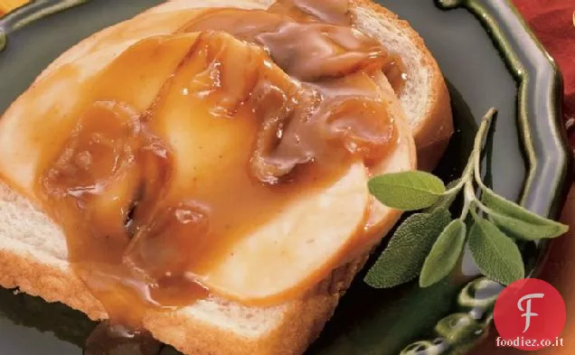 Panini a faccia aperta con tacchino caldo e sugo