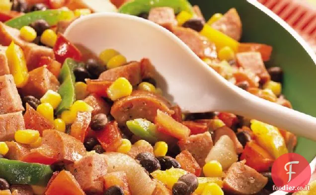 Cajun Fagioli neri con salsiccia e mais