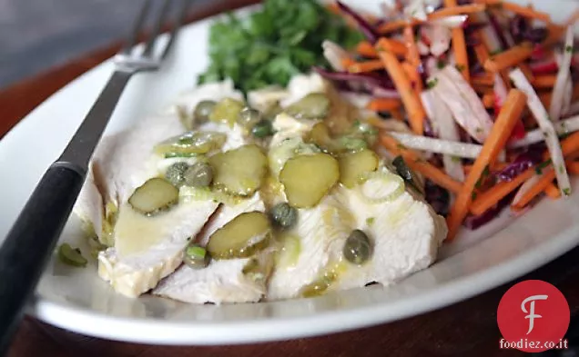 Insalata di petto di tacchino in camicia con limone, capperi, Senape, Cornic