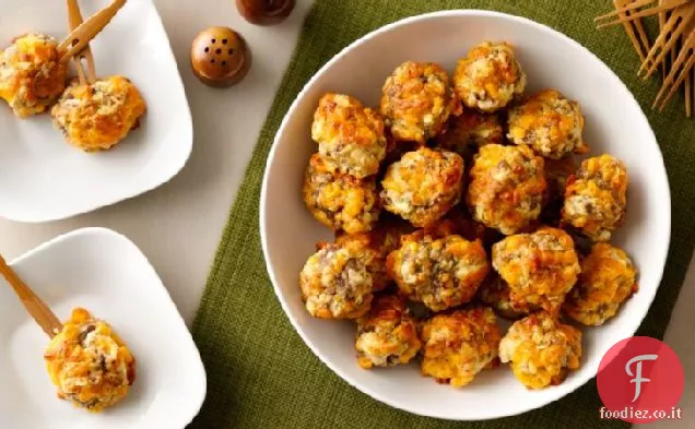 Palline di salsiccia di mele Cheddar