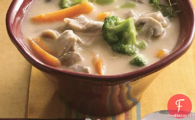 Zuppa di pollo e verdure a cottura lenta