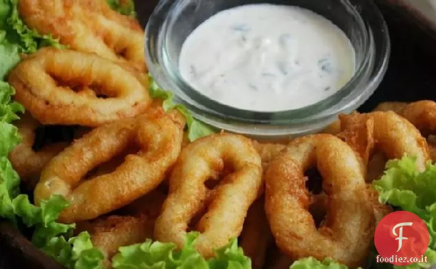Calamari pastellati di birra con maionese all'aglio e limone