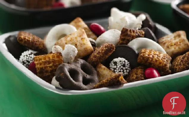 Minne-NEVE-ta Chex Mix