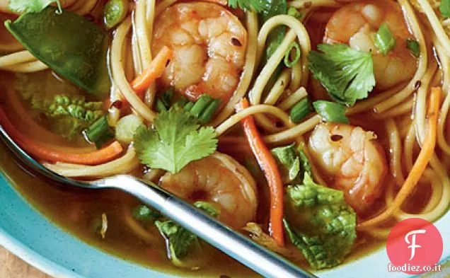 Ciotola di noodle di gamberetti piccanti