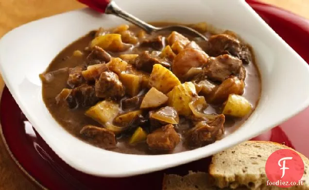 Stufato di frutta e maiale a cottura lenta