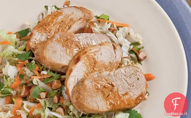 Filetto di maiale al sesamo arrosto con Slaw asiatico