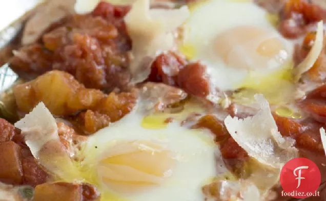 Uova al forno in salsa di pomodoro