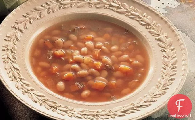 Zuppa di fagioli blu marino