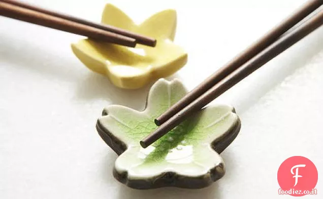 Potstickers di verdure e maiale con salsa di immersione di agrumi e soia