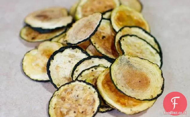 Patatine di zucchine al forno