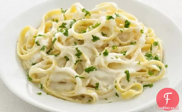 Fettuccine salutate Alfredo