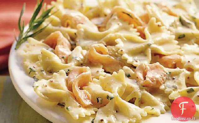 Papillon con salsa di Senape al salmone e dragoncello