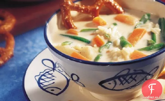 Zuppa cremosa di verdure e formaggio