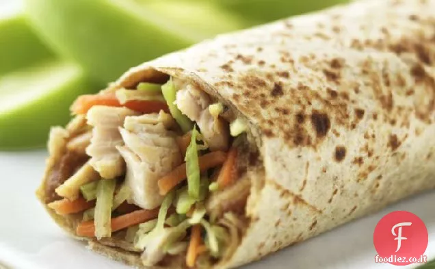 Skinny arachidi e broccoli Slaw Avvolge