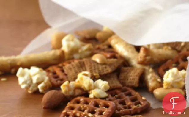 Miscela di snack al miele di cereali al forno