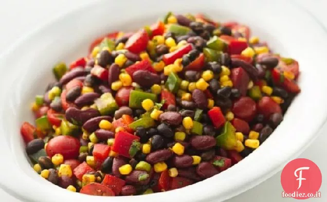 Insalata di fagioli messicani salutata