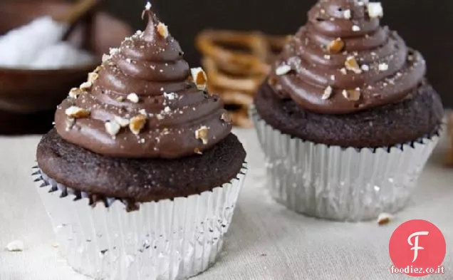 Cupcakes al cioccolato con caramello salato Centro sorpresa