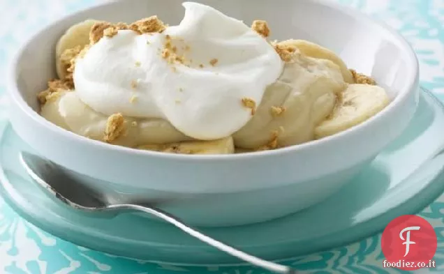 Torta di crema di banana nuova moda