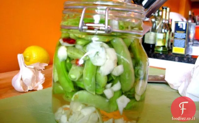 Piselli a scatto di zucchero sottaceto
