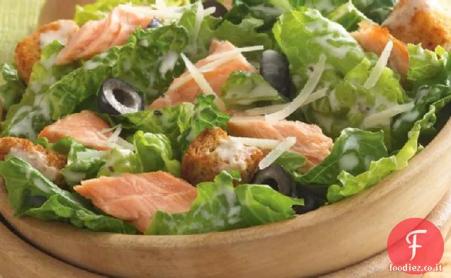 Insalata di salmone alla griglia Caesar