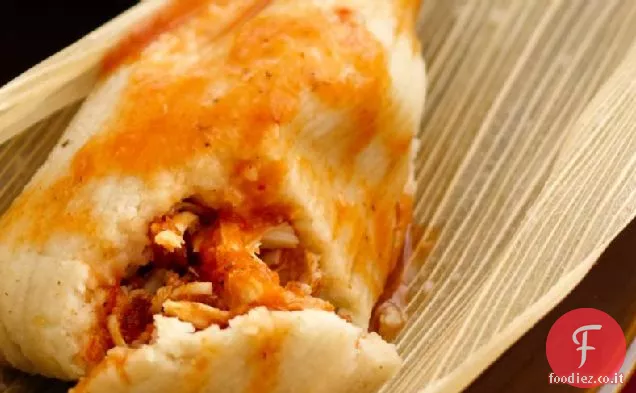 Tamales di pollo con salsa Adobo