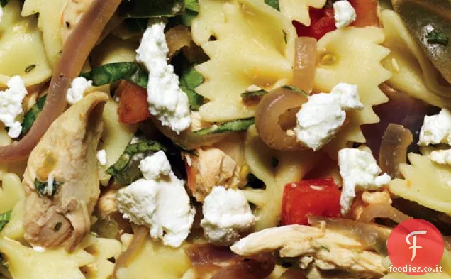Farfalle con Pollo, Pomodori, Cipolle caramellate e formaggio di capra