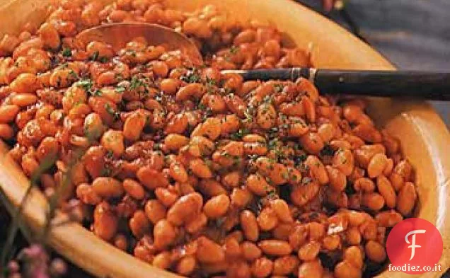 Fagioli al forno caldi e affumicati