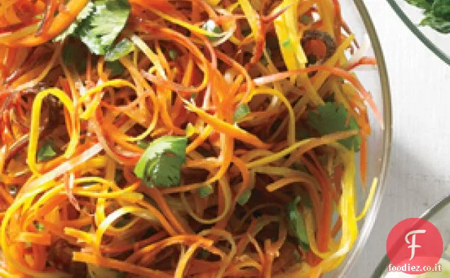 Carota, coriandolo, e il Cile Slaw