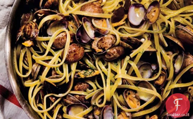 Linguine con Vongole e Finocchietto