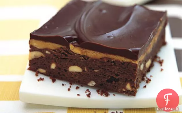 Burro di arachidi e Fudge Brownies con arachidi salate