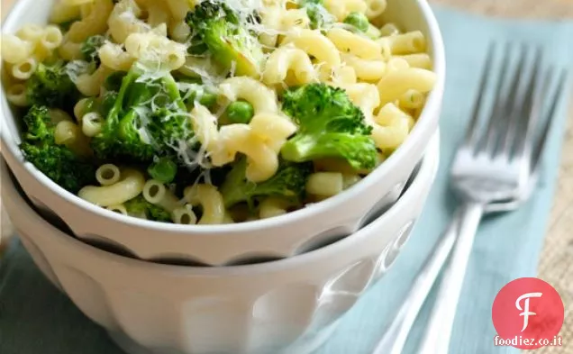 Maccheroni con broccoli e piselli