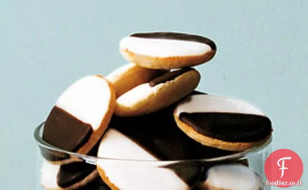 Mini biscotti in bianco e nero