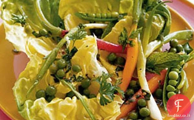 Insalata di verdure primaverili con Vinaigrette di piselli verdi
