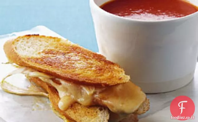 Cheddar alla griglia e panini al finocchio con Curry Mayo