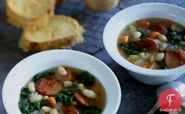 Zuppa di cavolo e fagioli bianchi