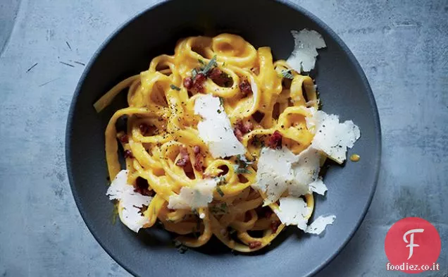 Carbonara di Zucca invernale con Pancetta e Salvia