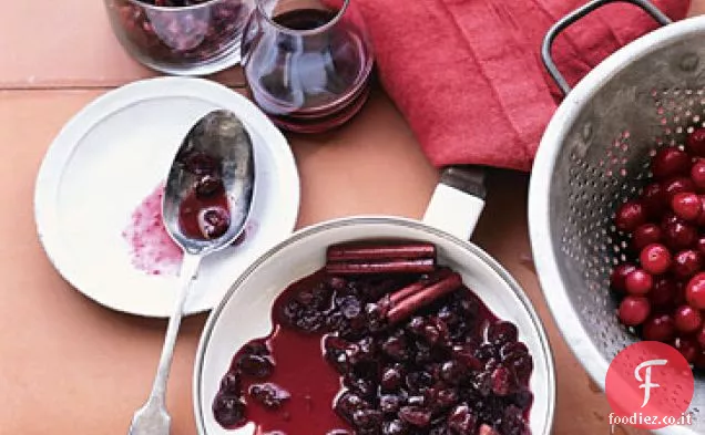 Salsa di mirtilli con porto e cannella