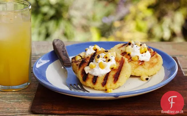 Arepas alla griglia con formaggio contadino (o Queso Blanco)