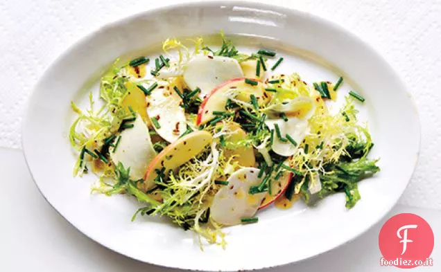 Insalata di cavolo rapa e mele con cumino