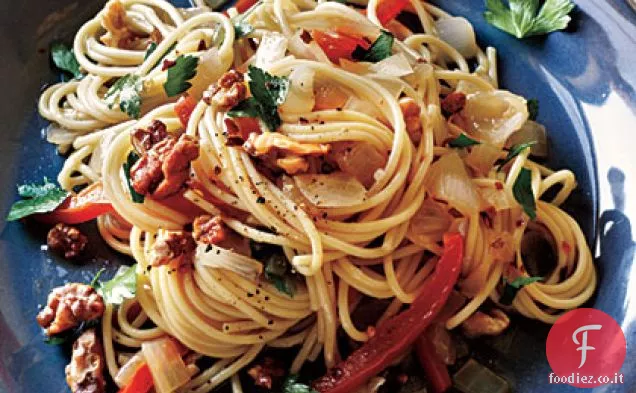Pasta con Salsa di Acciughe e Noci