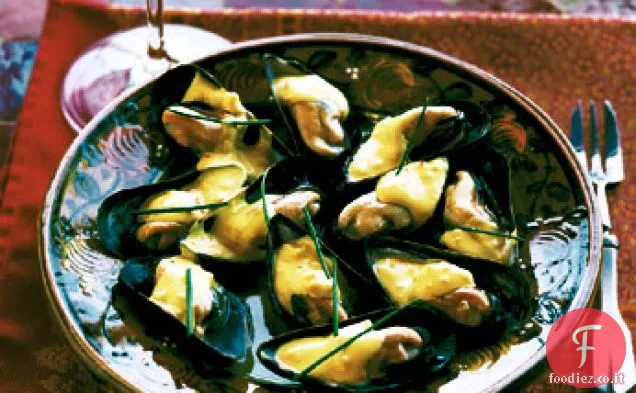 Cozze al vapore con salsa al limone e zafferano