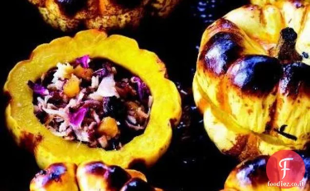 Zucca di gnocco farcito persiano con petali di rosa