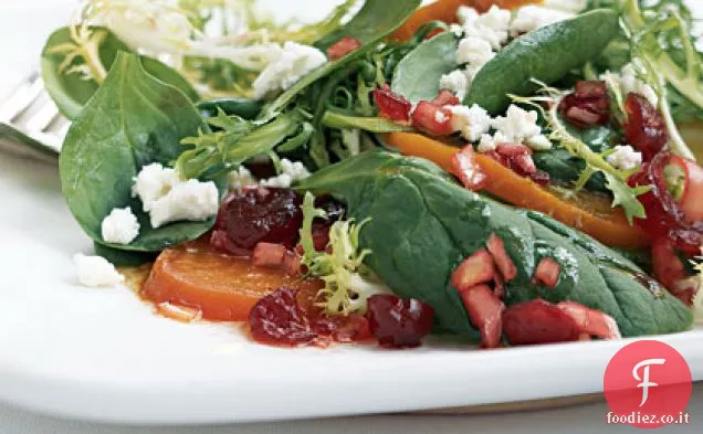 Frisée, spinaci e insalata di barbabietole dorate