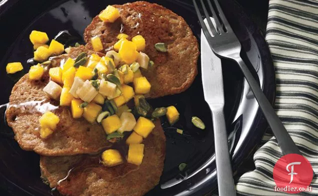 Frittelle di cocco speziate con frutta tropicale