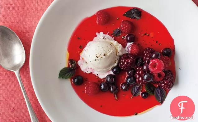 Gazpacho a bacca mista con Basilico