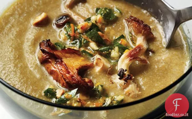 Zuppa di Funghi con Gremolata di Nocciole