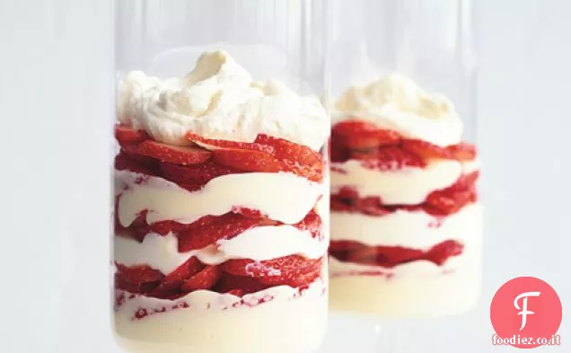 Parfaits di Mousse al limone e Cioccolato bianco con fragole